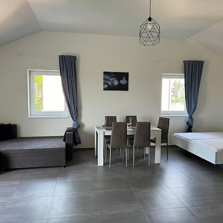 Apartman Byt 75M2 Klid Priroda Pro Rodinu Prag Exteriör bild