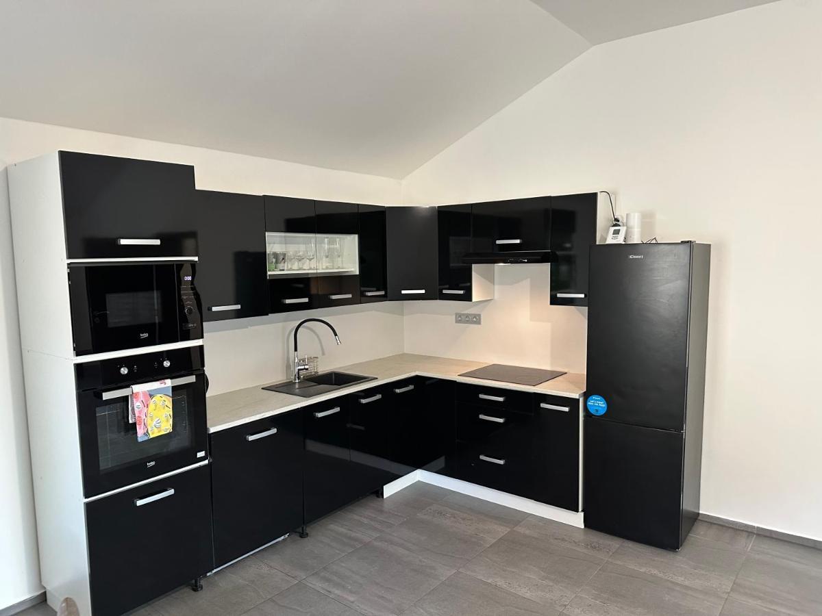 Apartman Byt 75M2 Klid Priroda Pro Rodinu Prag Exteriör bild
