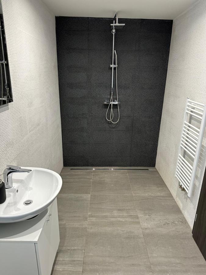 Apartman Byt 75M2 Klid Priroda Pro Rodinu Prag Exteriör bild